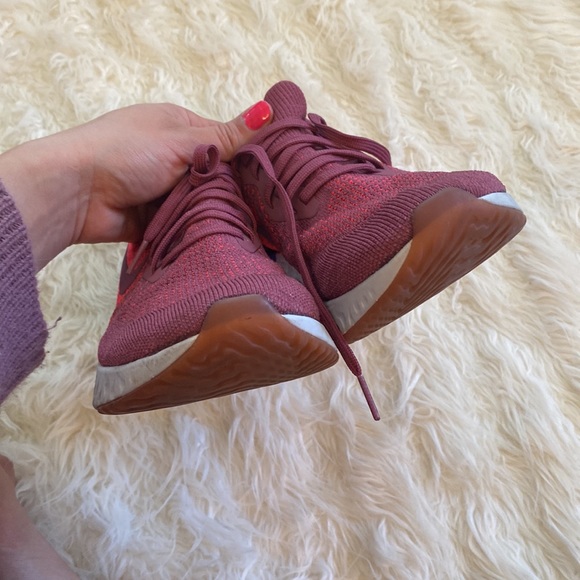 💜💕Nike Epic React Flyknit 2 Size 10💜💕 - Picture 6 of 9